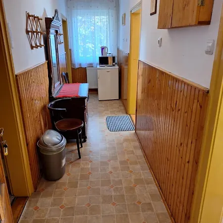 Fenyo Panzio Bed & Breakfast