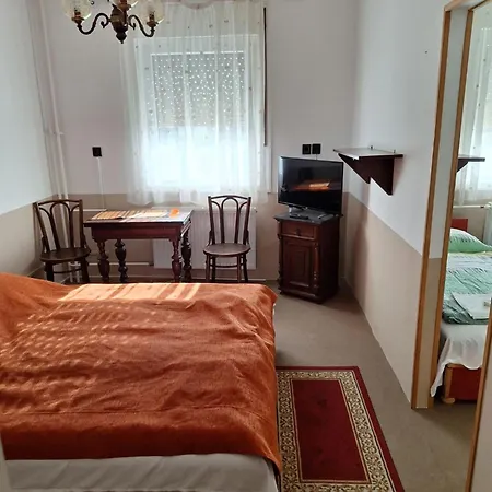 Bed & Breakfast Fenyo Panzio 3*