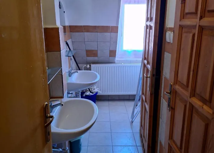 Fenyo Panzio 3* Mezokovesd